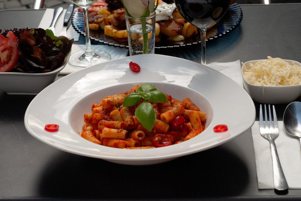 Penne mit Peng – Pasta im Schnokeloch Saarbrücken